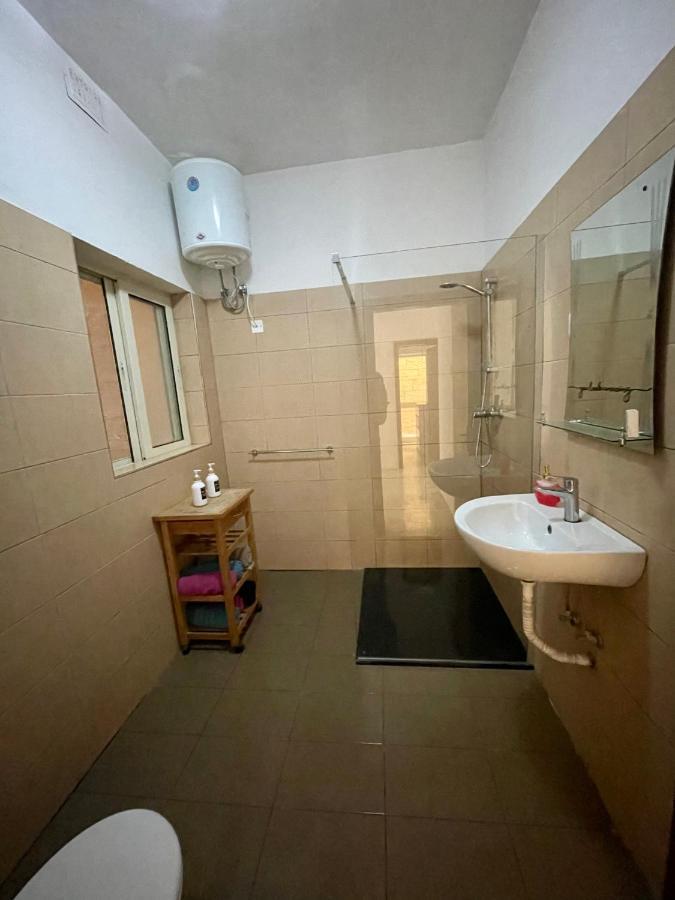 Camag Apartment - Very Close To Airport Birżebbuġa المظهر الخارجي الصورة